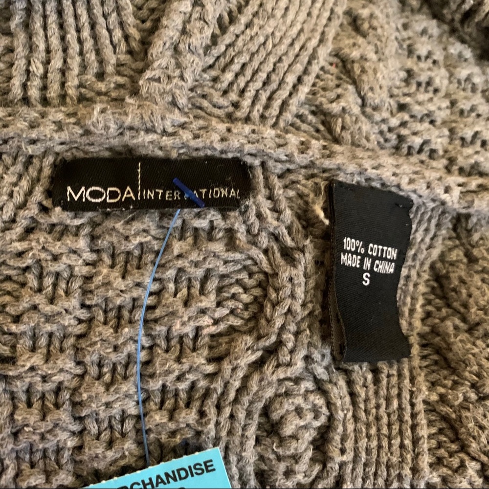 MODA International Cable Knit Hooded Sweater - S - Picture 9 of 11